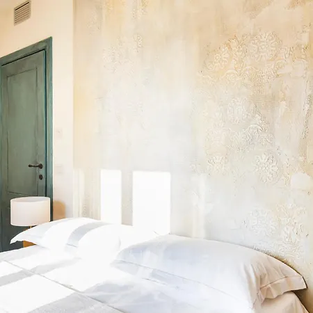 Гостевой дом Asilo In Бароло