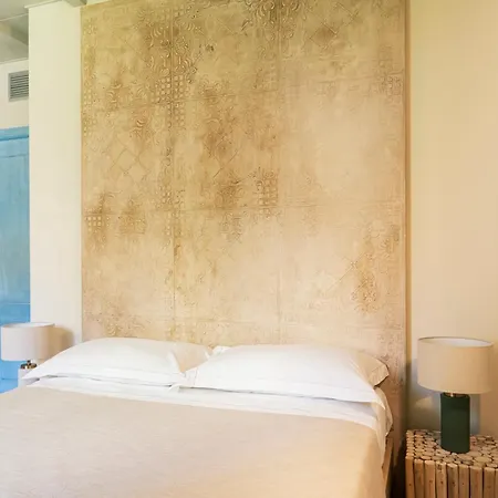 Asilo In ゲストハウス バローロ