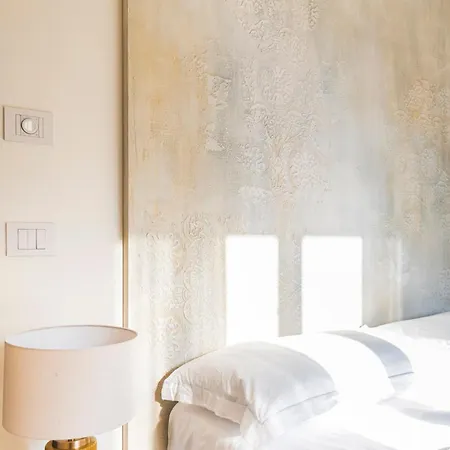 Asilo In Бароло