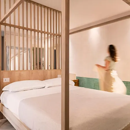 Asilo In 3* Бароло