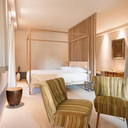 Asilo In バローロ