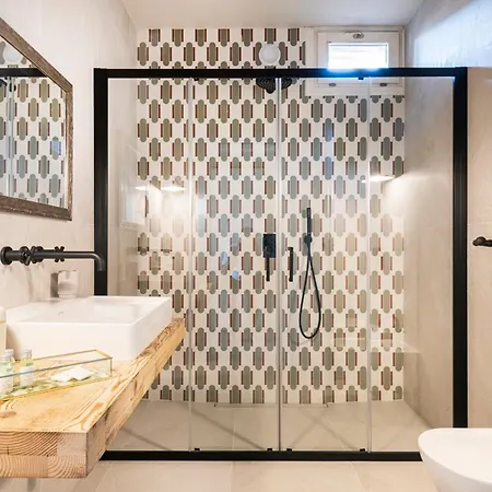 Asilo In バローロ